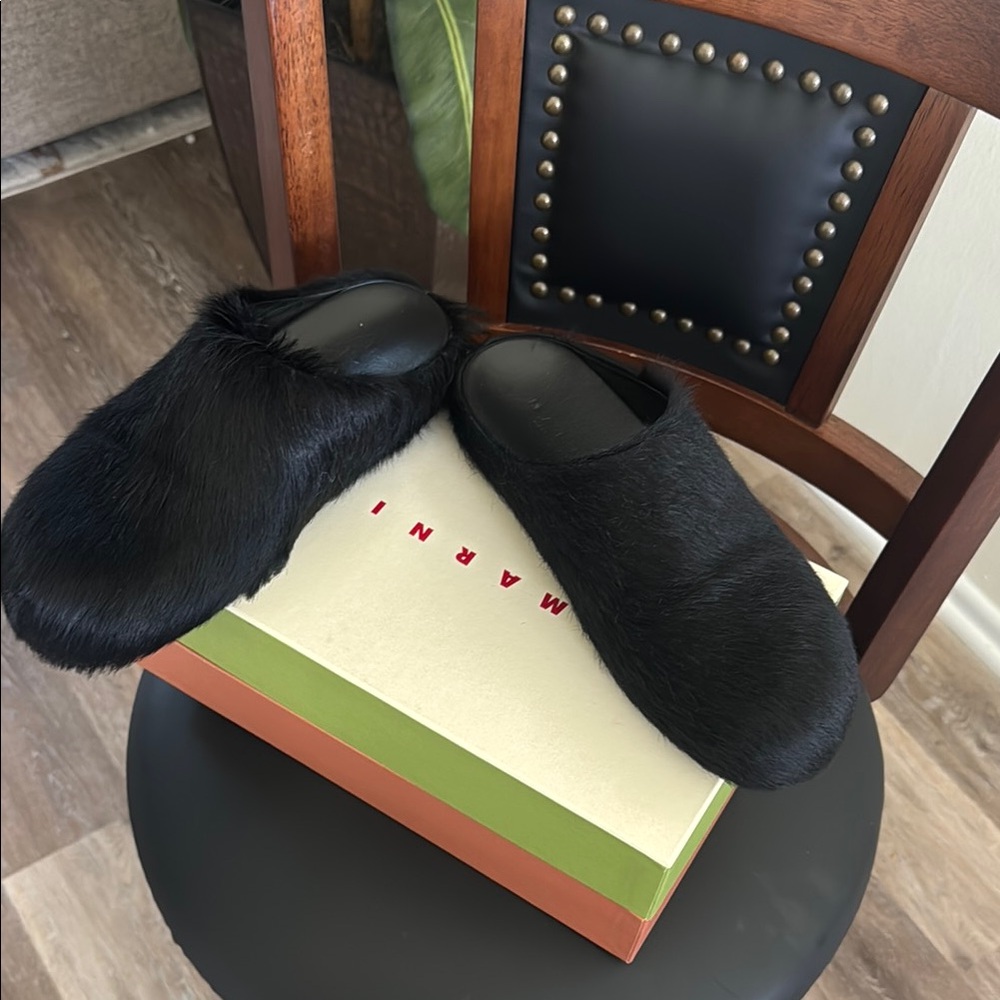 Black Fur Slip-On Shoes